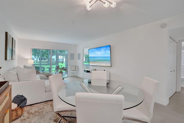 1211 Bahama Bend E1, Coconut Creek, FL 33066