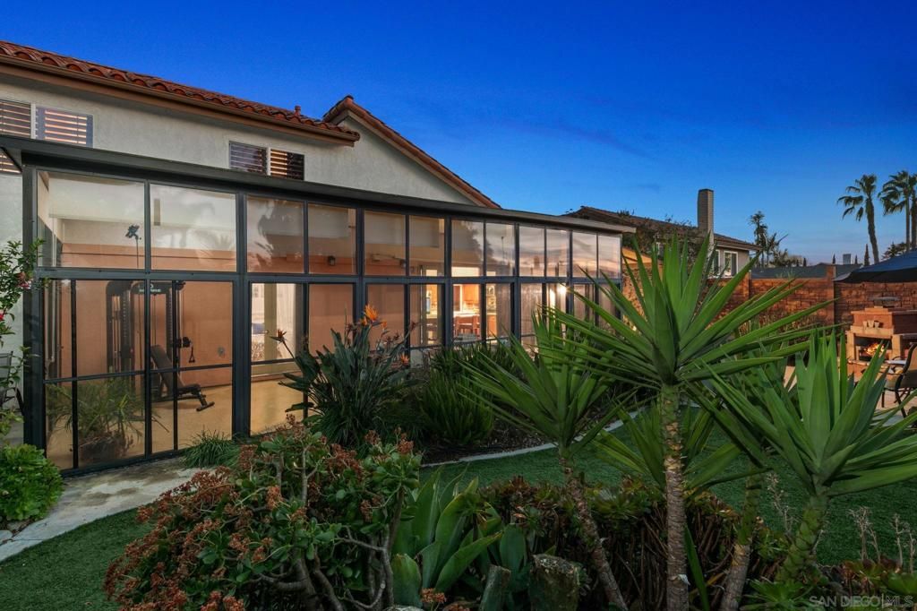 Image 30 of property listing at 6433 La Paloma St, Carlsbad, CA 92009