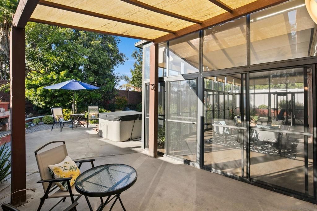 Image 35 of property listing at 6433 La Paloma St, Carlsbad, CA 92009