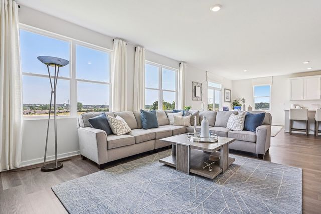 272 Snowdrop Lane, Elgin, IL 60124