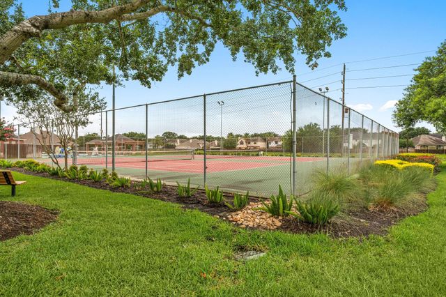 16438 Beewood Glen Drive, Sugar Land, TX 77498