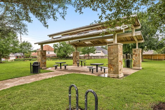 16438 Beewood Glen Drive, Sugar Land, TX 77498