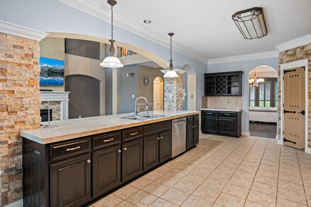 16438 Beewood Glen Drive, Sugar Land, TX 77498