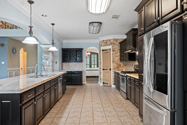 16438 Beewood Glen Drive, Sugar Land, TX 77498