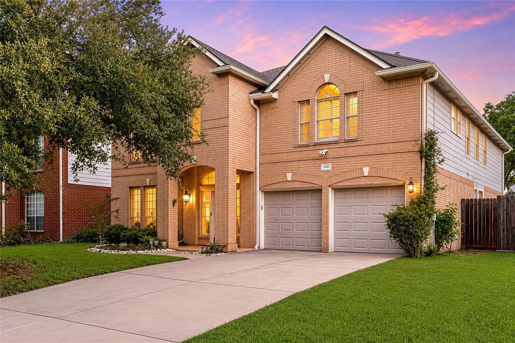 16438 Beewood Glen Drive, Sugar Land, TX 77498