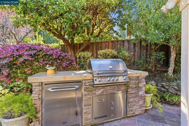 5017 Athens Dr, San Ramon, CA 94582
