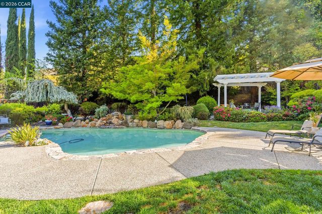 5017 Athens Dr, San Ramon, CA 94582