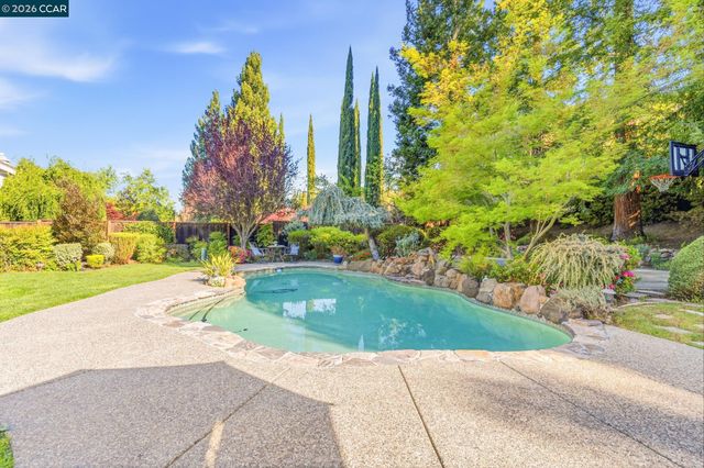 5017 Athens Dr, San Ramon, CA 94582