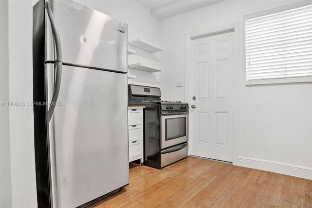 7325 Carlyle Ave 8, Miami Beach, FL 33141