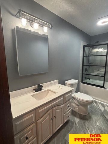 307 E Centre Street, Hartington, NE 68739