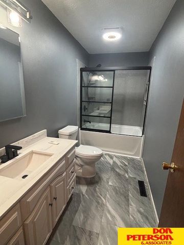 307 E Centre Street, Hartington, NE 68739