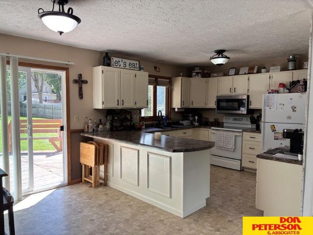 307 E Centre Street, Hartington, NE 68739