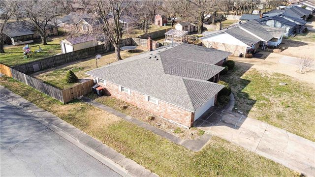 4003 Chapman Avenue, Springdale, AR 72762
