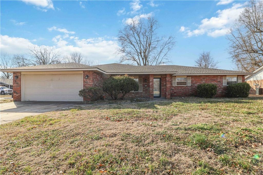 4003 Chapman Avenue, Springdale, AR 72762