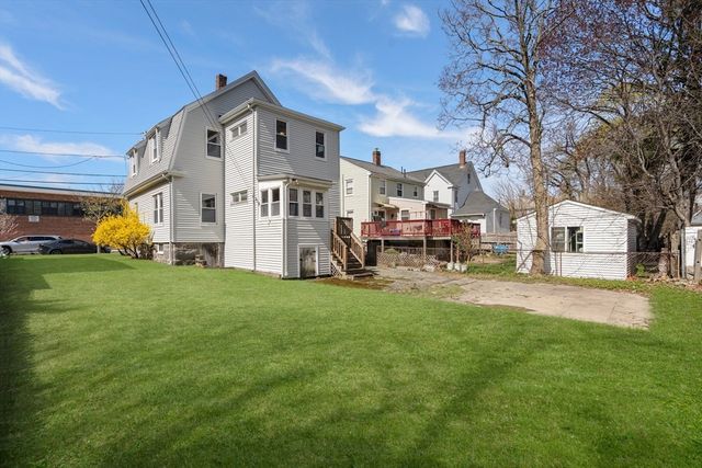 198 Taylor St, Quincy, MA 02170