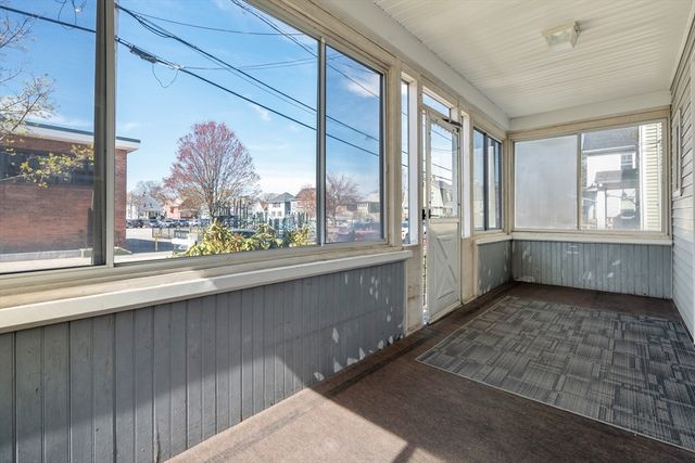 198 Taylor St, Quincy, MA 02170