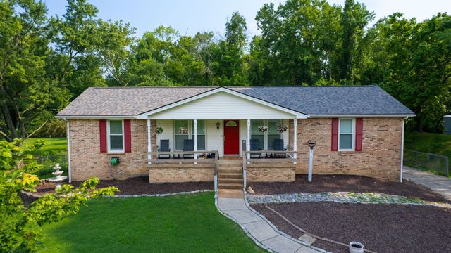 215 Maple Way, Mount Juliet, TN 37122