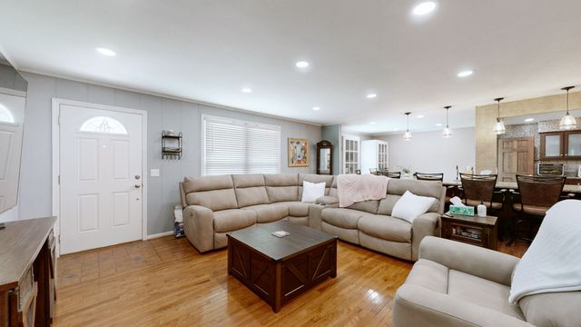 215 Maple Way, Mount Juliet, TN 37122