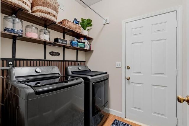 8300 W 143rd Terrace, Overland Park, KS 66223