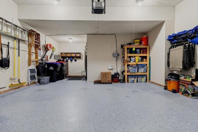 8300 W 143rd Terrace, Overland Park, KS 66223