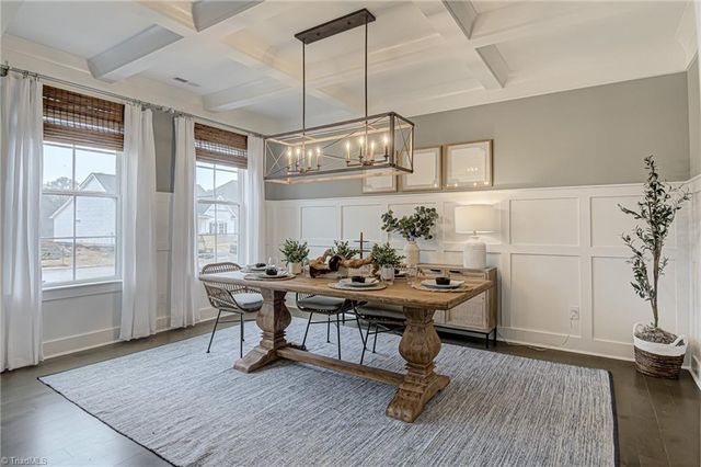 2130 Beechwood View Drive, Winston-salem, NC 27106