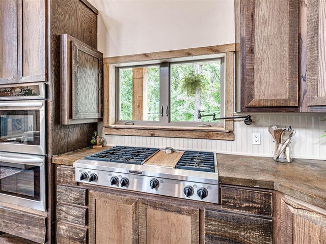 18955 S Harrah Street, Newalla, OK 74857
