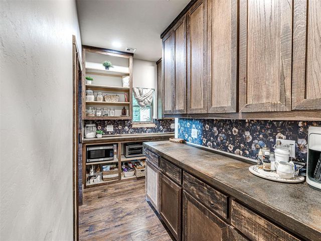 18955 S Harrah Street, Newalla, OK 74857