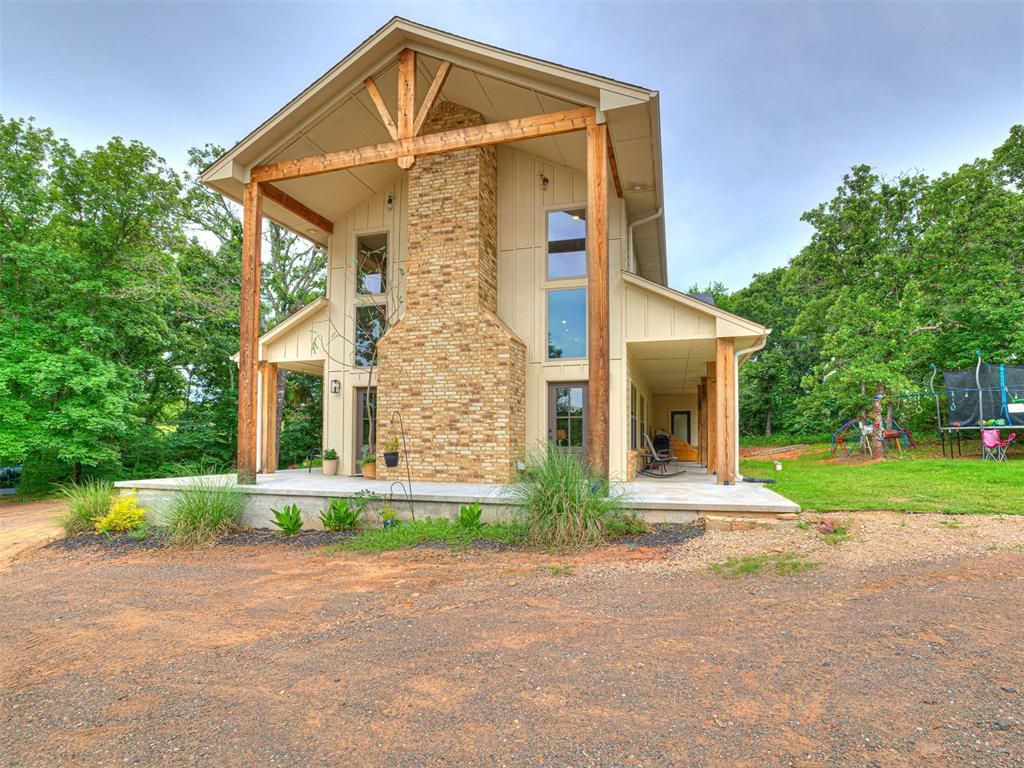 18955 S Harrah Street, Newalla, OK 74857