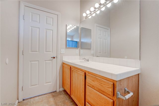 5438 Silent Path Way, North Las Vegas, NV 89031