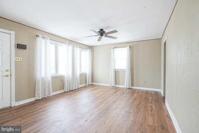 465 BUCKNELL AVE, Wenonah, NJ 08090