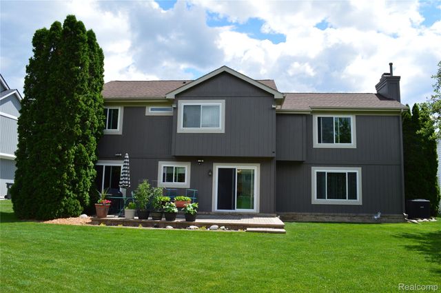 5708 Berwick Court, Independence Charter Township, MI 48346
