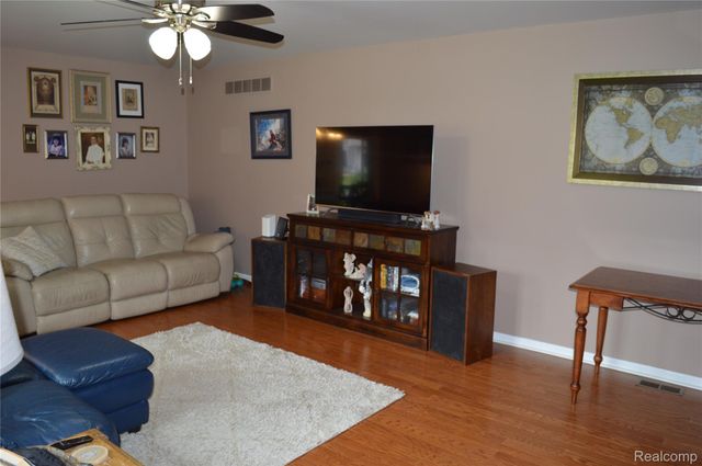 5708 Berwick Court, Independence Charter Township, MI 48346