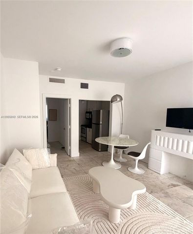 801 8th St 104, Miami Beach, FL 33139