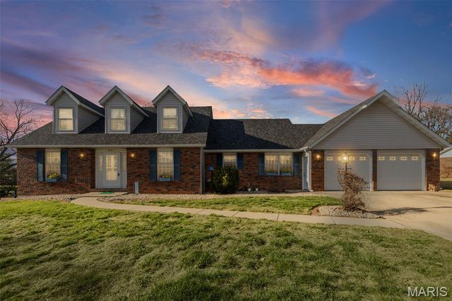 231 Westglen Drive, Glen Carbon, IL 62034