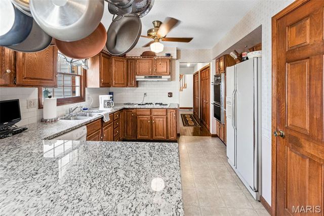 231 Westglen Drive, Glen Carbon, IL 62034