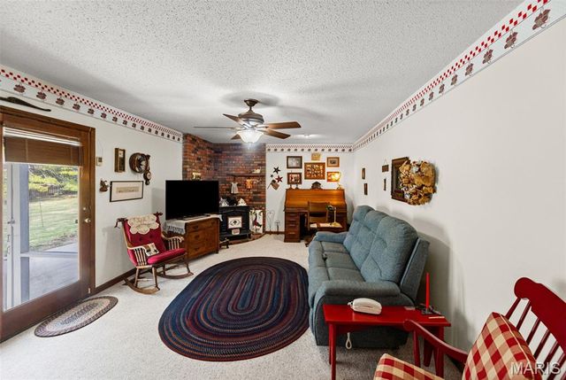 231 Westglen Drive, Glen Carbon, IL 62034