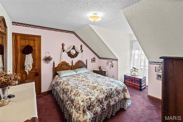 231 Westglen Drive, Glen Carbon, IL 62034