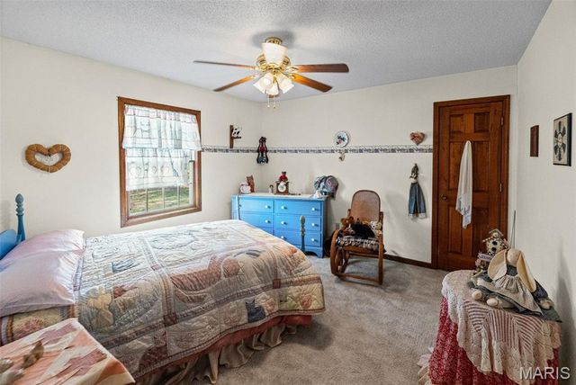 231 Westglen Drive, Glen Carbon, IL 62034