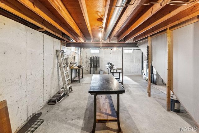 231 Westglen Drive, Glen Carbon, IL 62034