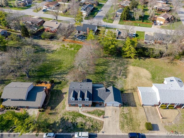 231 Westglen Drive, Glen Carbon, IL 62034