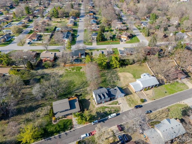 231 Westglen Drive, Glen Carbon, IL 62034