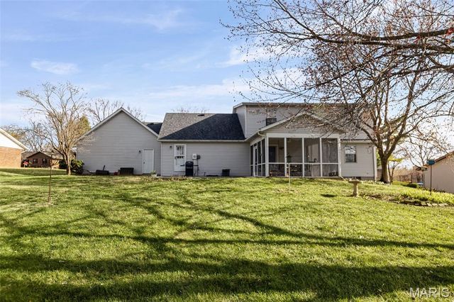 231 Westglen Drive, Glen Carbon, IL 62034