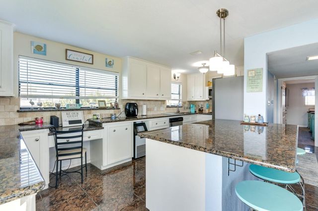 4224 Fort Bend Drive, Galveston, TX 77554