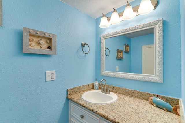 4224 Fort Bend Drive, Galveston, TX 77554