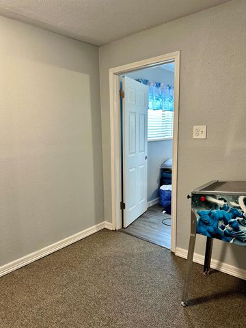 4224 Fort Bend Drive, Galveston, TX 77554