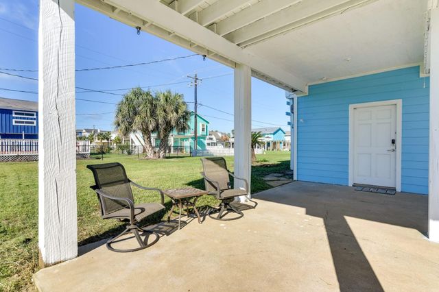 4224 Fort Bend Drive, Galveston, TX 77554