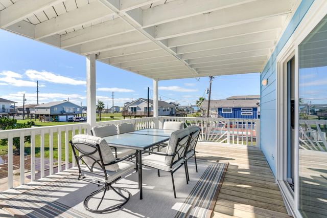 4224 Fort Bend Drive, Galveston, TX 77554