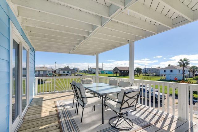 4224 Fort Bend Drive, Galveston, TX 77554
