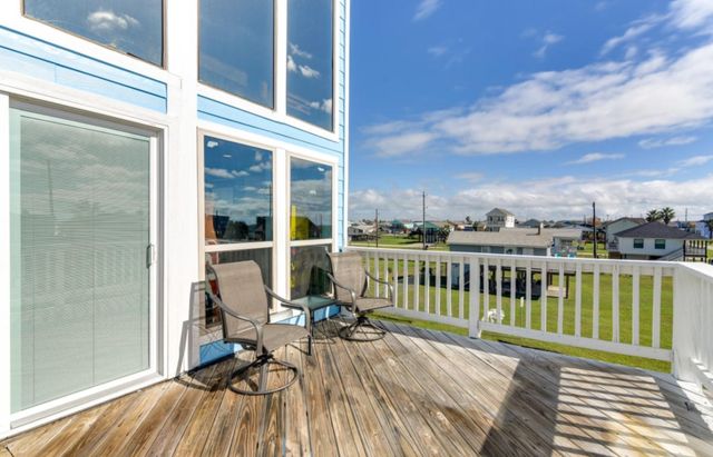 4224 Fort Bend Drive, Galveston, TX 77554