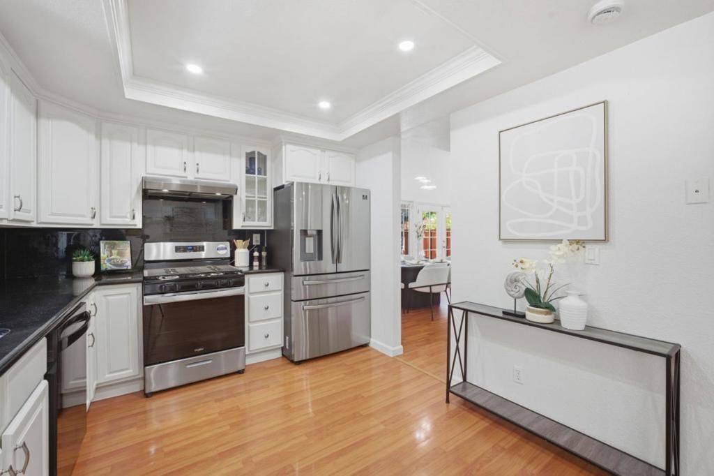 Image 15 of property listing at 3350 Woodside Lane, San Jose, CA 95121